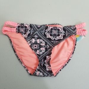 New Swim bottom Medium